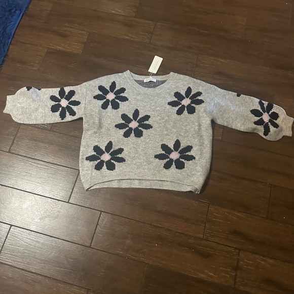 Floral Patterned Gray Sweater - Picture 3 of 3